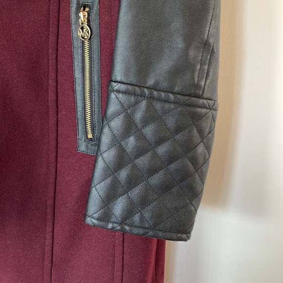Micheal Kors Wool coat with fake leather sleeves and details - Picture 5 of 5